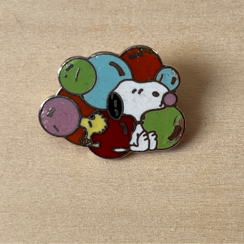 Vintage Snoopy & Woodstock Balloon Enamel Pin – Official Peanuts Collectible